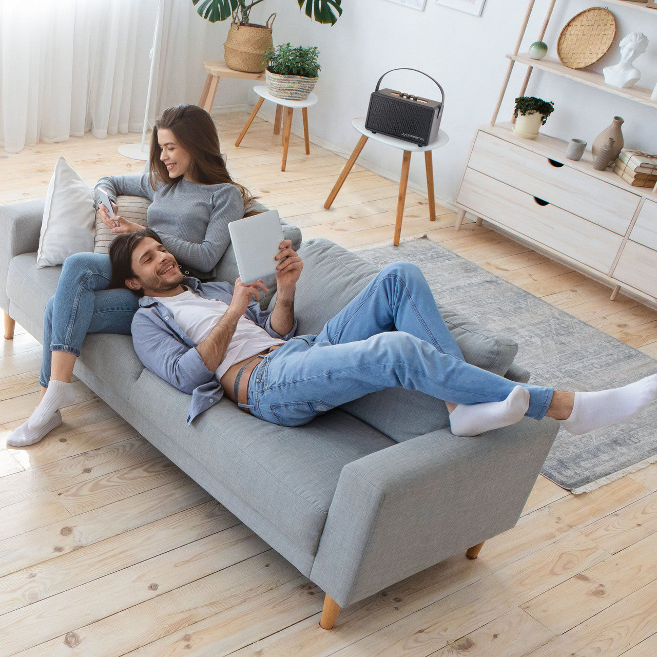 SoundTec Retro Bluetooth Boombox - Black